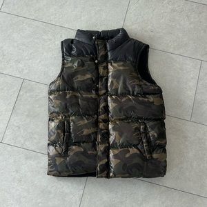 Camo Vest - size Large
